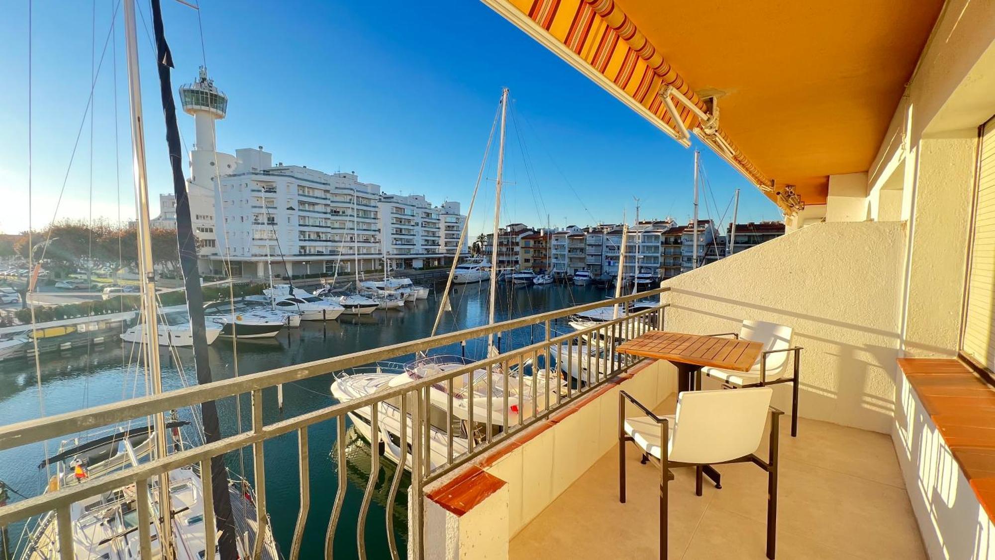 Estudio Frente Al Canal Con Terraza Empuriabrava Exterior photo